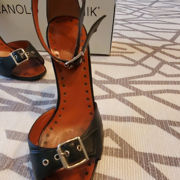 Blahnik shoes - Picture 3 of 4